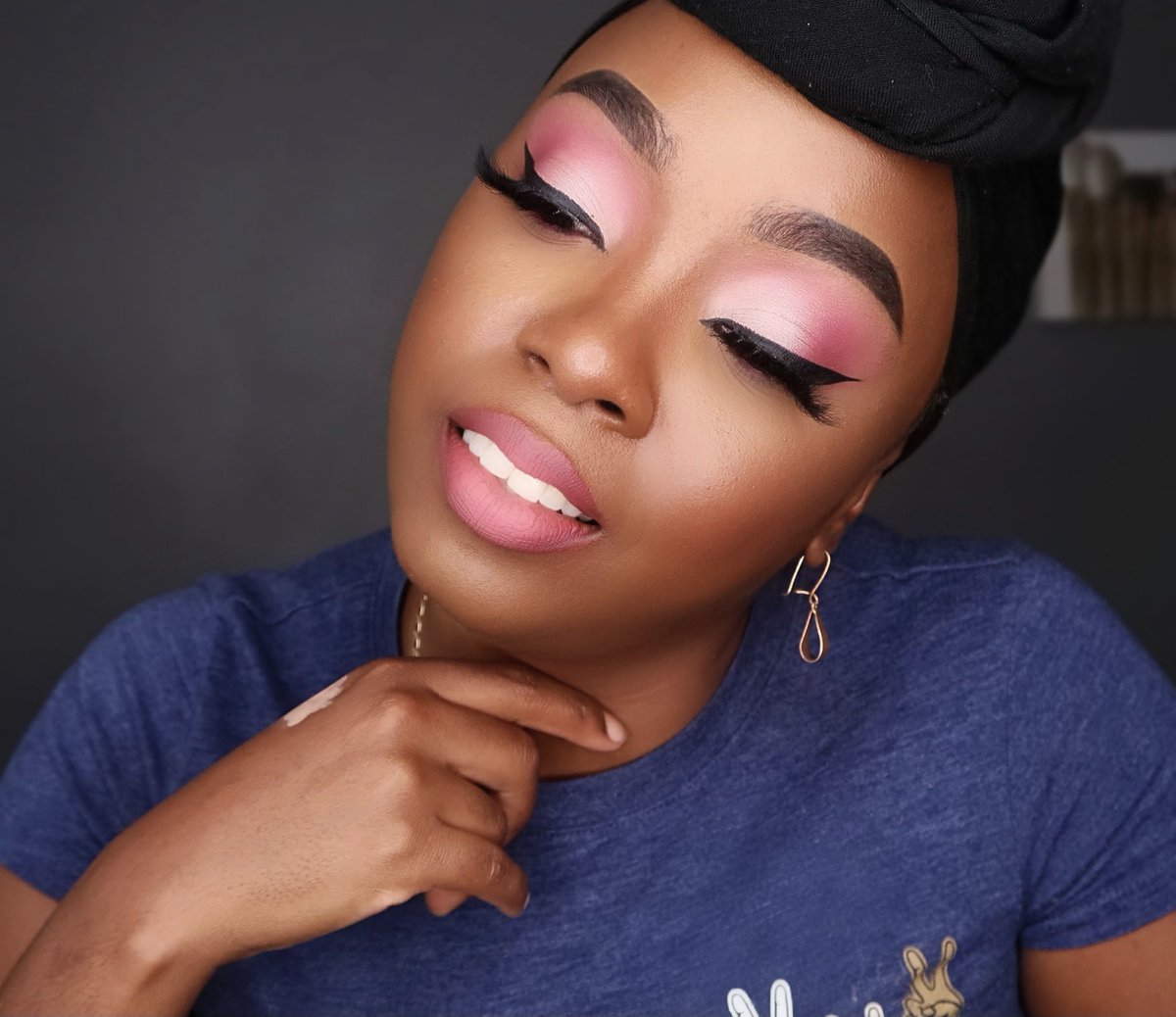 facesbycocolee's tweet photo. Sometimes a little soft look does the trick #makeuplover #softlooks #blackwoman #makeupartist #makeup #beautytips https://t.co/YLLYTSVqMv