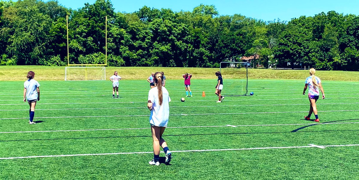 DrSpringer12301's tweet photo. While I fear our season may eventually be cancelled- I want to take advantage of every opportunity to connect with my girls on the pitch. They bring so much joy. I just had to step back and watch them play this morning and smile. #fullheart ⚽️❤️🌟 #starsproud https://t.co/tZOHigW0T8