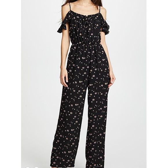 TraceyBrasel's tweet photo. So good I had to share! Check out all the items I'm loving on @Poshmarkapp #poshmark #fashion #style #shopmycloset #aerosoles #cottonon #bbdakota: https://t.co/XtgJXgjm5i https://t.co/xR7pOl5gN2