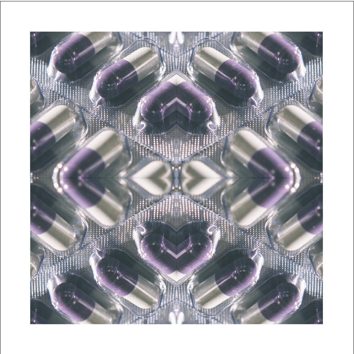 MoonlanderOne's tweet image. What do you see when you land on the moon?  Smooth sailing with MoonLander's #psilocybin + #CBD infusion