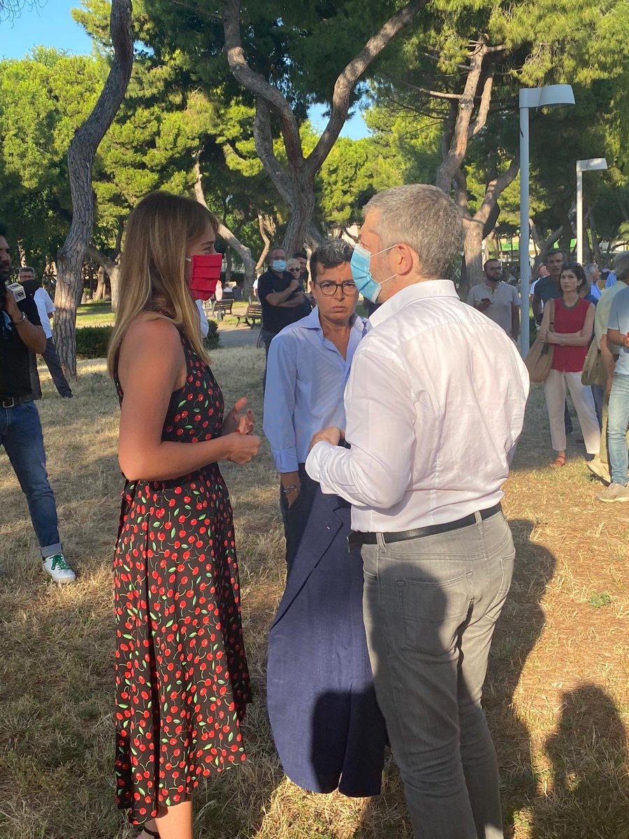 Maria Elena Boschi tweet media