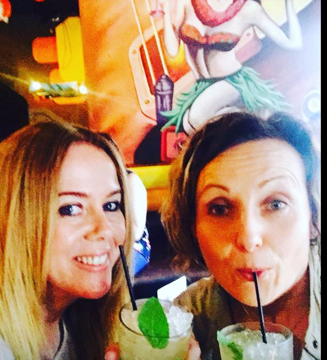 ClareParslow's tweet photo. First cocktail of #BCW2016 @IslandBar which hosted the Jim Beam Hub #BCWMemories @finbren https://t.co/SfIhIvGxN7