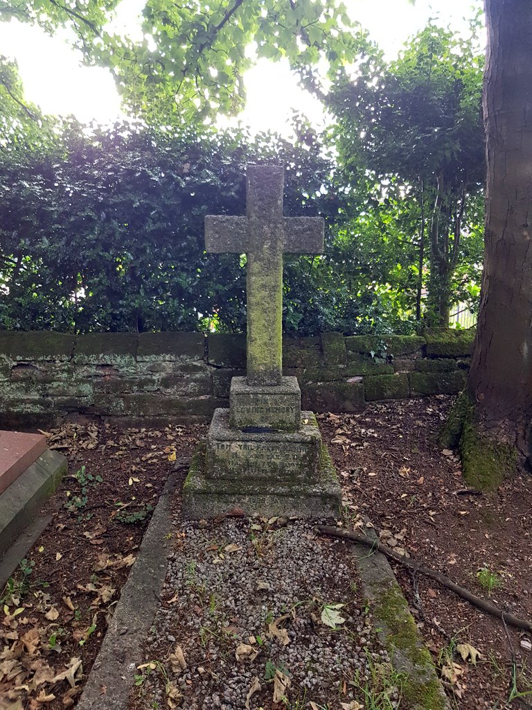 InscriptionsWw1's tweet photo. #RememberedHere
Major Tom Cyril Freer Harris MC &amp; Bar
Died 11 February 1929
Aged 36

#WorcestershireRegiment

#StPaulsChurch #Pedmore #Stourbridge

#WW1 #LestWeForget https://t.co/1ZrVjQRpDD