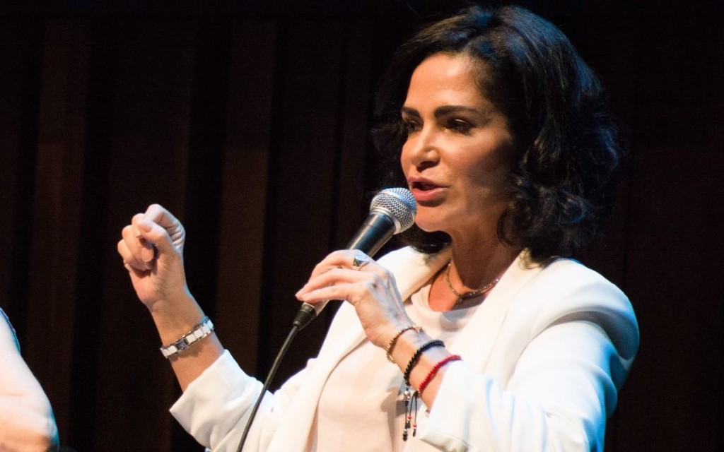 Kamel Nacif no ha sido arrestado, señala Lydia Cacho y acusa al Fiscal General de romper el sigilo de su caso  ow.ly/2Y0t30qXMiD