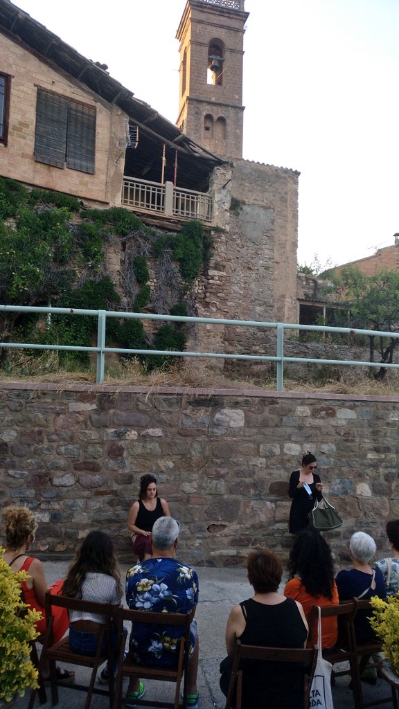 funkyover's tweet photo. Ja portem dues peces de Píndoles 💊 teatrals #GiraPíndoles,
Quins espais més collonuts tenim per veure #ElDetectiu i #RIP
I ara, una platja a Súria? https://t.co/CiAjsJixDQ