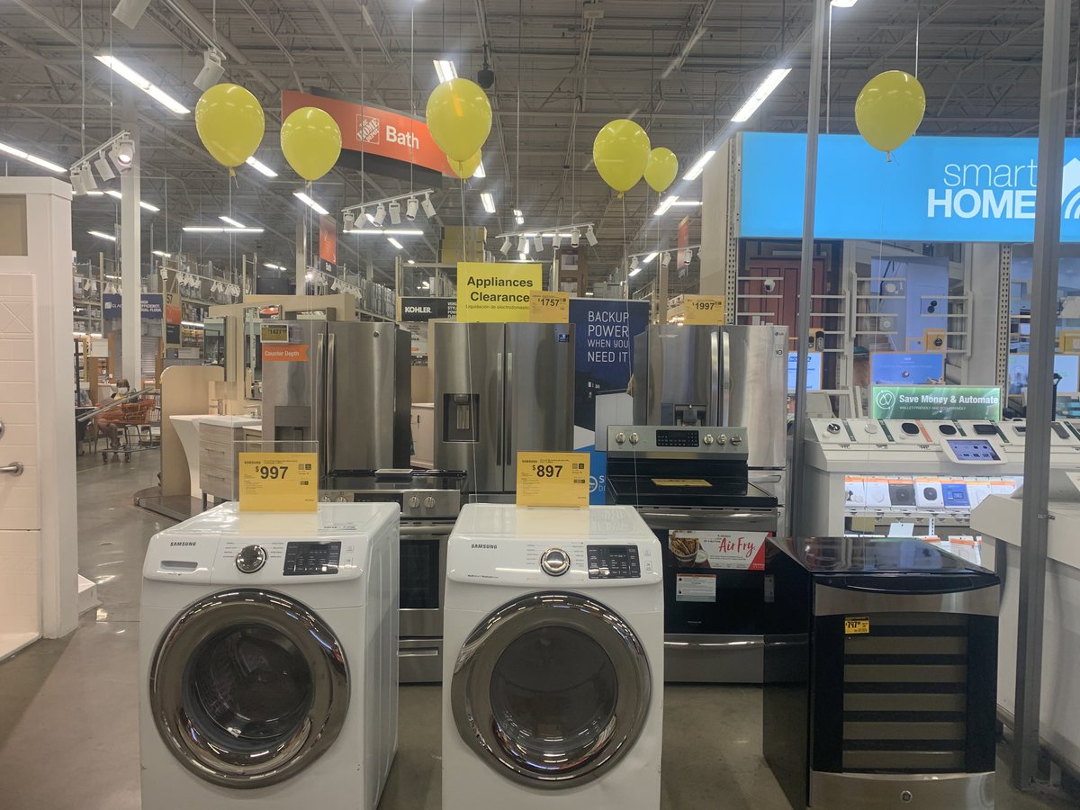Rhondae75895645's tweet photo. ☀️☀️☀️☀️🔥🔥Hot Clearance deals @0915 ⁦@BWickkiser14⁩ ⁦@HazemElrashidi⁩ ⁦@EricMirenda⁩ ⁦@KellyKimble84⁩ ⁦@ClaytonEloise⁩ https://t.co/RKKP5Z7jbn