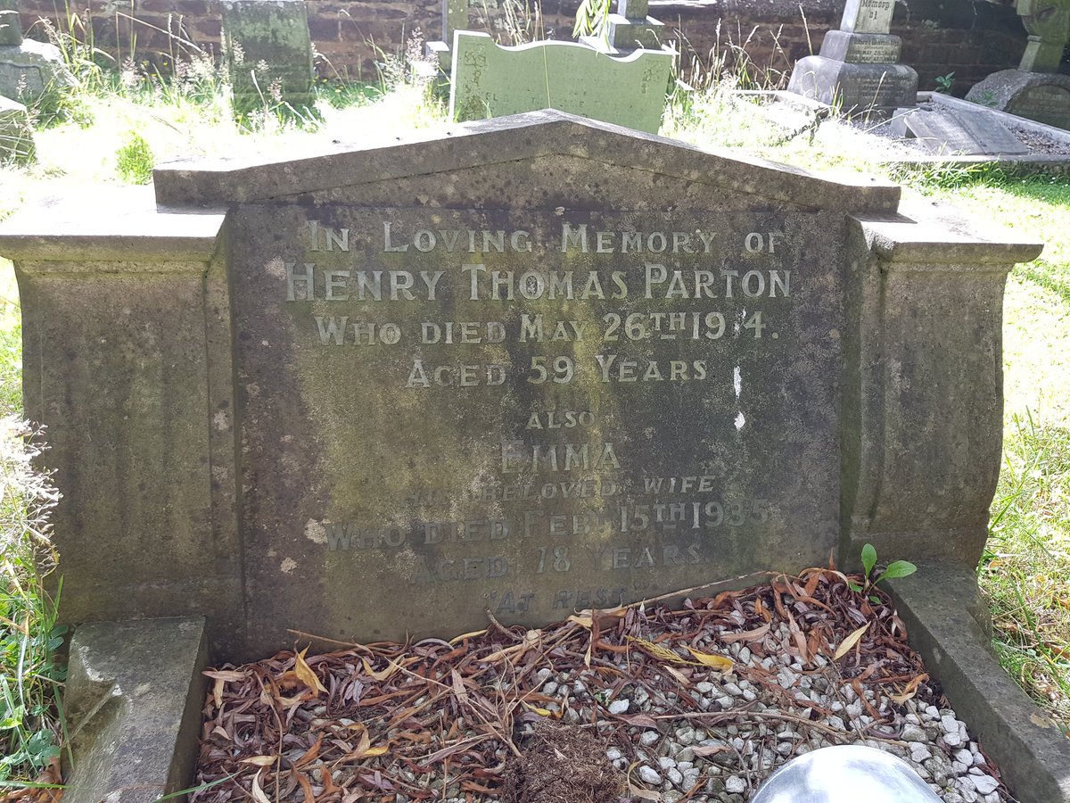 InscriptionsWw1's tweet photo. #RememberedHere
Sergeant John Wallis Parton
Died 1 April 1917
Aged 25

#StPetersChurch #Pedmore #Stourbridge

#WW1 #LestWeForget

Online records via https://t.co/0M2ryxKQUf https://t.co/1p7cbiszD7