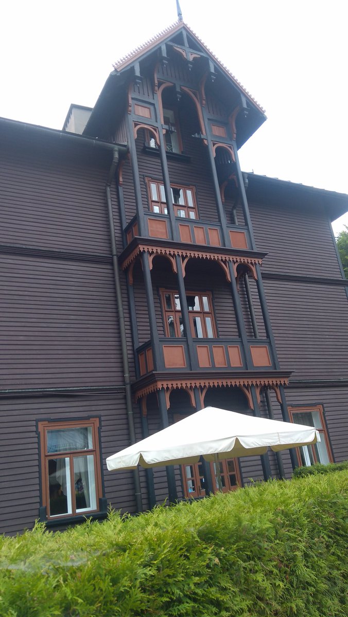 micha_paciorek's tweet image. I found an interesting building when I was out walking.  Maybe someone can use it to inspire
#architecture #designarchitecture
#design