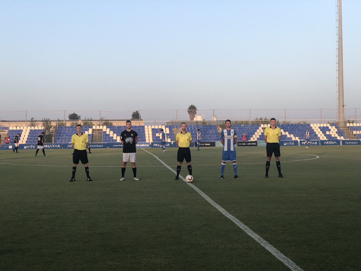 racingctmmfc's tweet photo. #FinalPlayOff / ⏱1’ / ¡AAAAAAAARRANCA LA FINAL! ¡Comienza la final en @PinatarArena! ¡En juego, un puesto en @treceraG13! #FuerzaYHonor 💙⚪️

@fclaunionatl 🆚 @marmenorfc B. https://t.co/ZOUIU8tZie