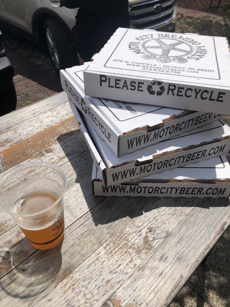 MIbeertaster's tweet image. #MichiganBeer &amp;amp; carry out at one of my favorite places:  @MotorCityBeer