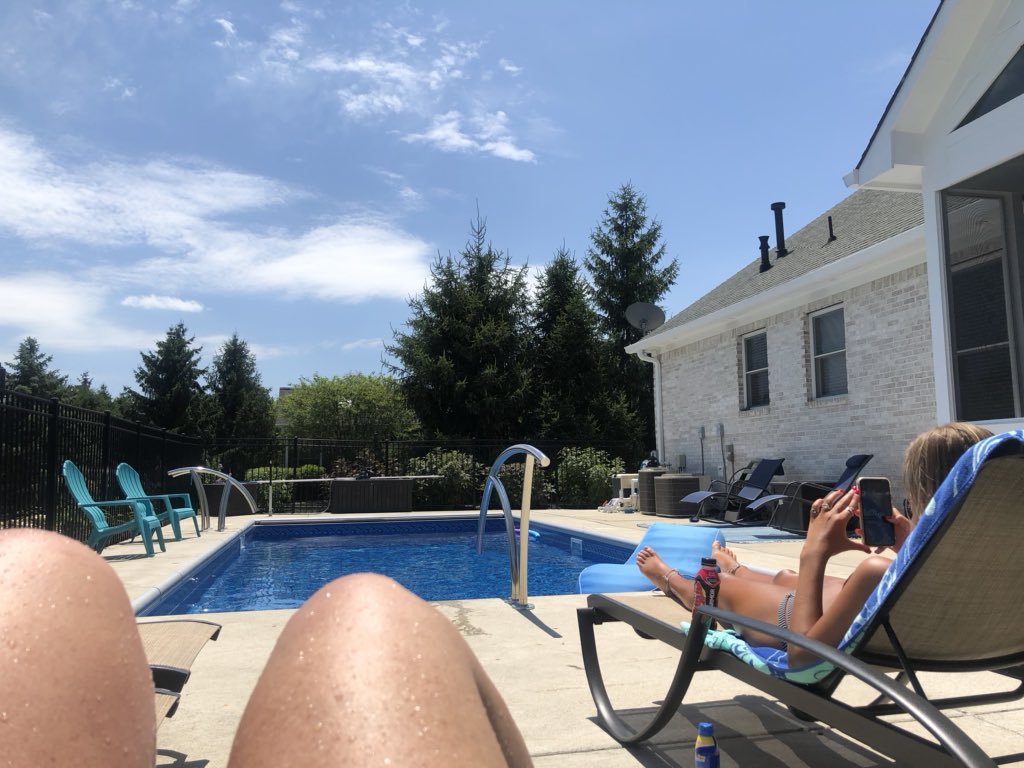 MitrcsisrOrg's tweet photo. Girls day chillin!! @jess_gearries #dogdaysofSUMMER #NoMASKZone #SocialDistanceSavesLives https://t.co/sNkkqpABnY