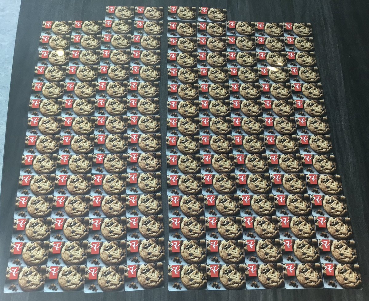 synardsam's tweet image. This is what $10,000 in gift cards look like. Would like to thank the Sprott Foundation and Second Harvest from Ontario for giving the Town of Marystown ten thousand dollars in gift cards for groceries. This brings the Marystown Town Council food drive to $56,000.