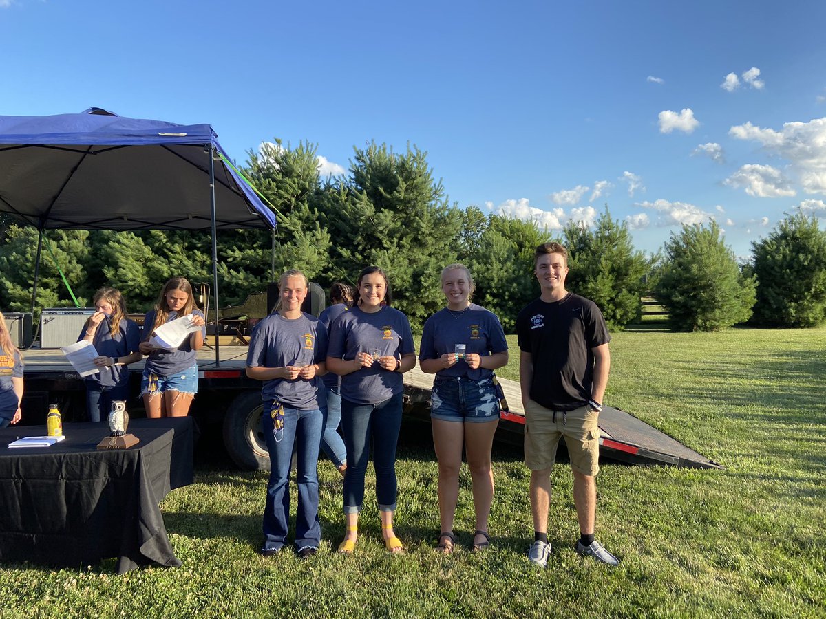 Better late than never to recognize our members! Many thanks to officer team for their hard work and our friends Walker Robinson from Arkansas, and Alex Miller from Kentucky for making the drive to pick and sing, and past state FFA treasurer Noah Berning for sharing a few words!!