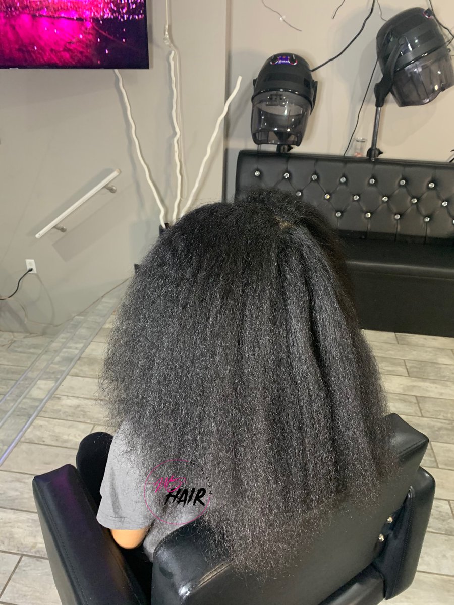 asiaamonets's tweet image. Any texture, any length, can catch these hands!!💅🏾➰ #straightbacks 
amshairr.as.me