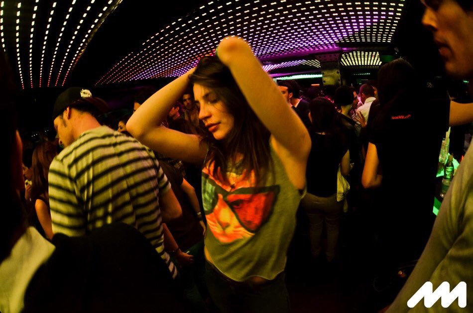 Miau 🐱👁‍🗨🔥

Hoy toca LIVESTREAM ¡Los vemos a las 20:00 hrs en nuestra facebook fan page! 📲🖥

𝖢𝗅𝗎𝖻𝖻𝗂𝗇𝗀 𝖼𝗎𝗅𝗍𝗎𝗋𝖾.©
#AMLocal #Clubbing