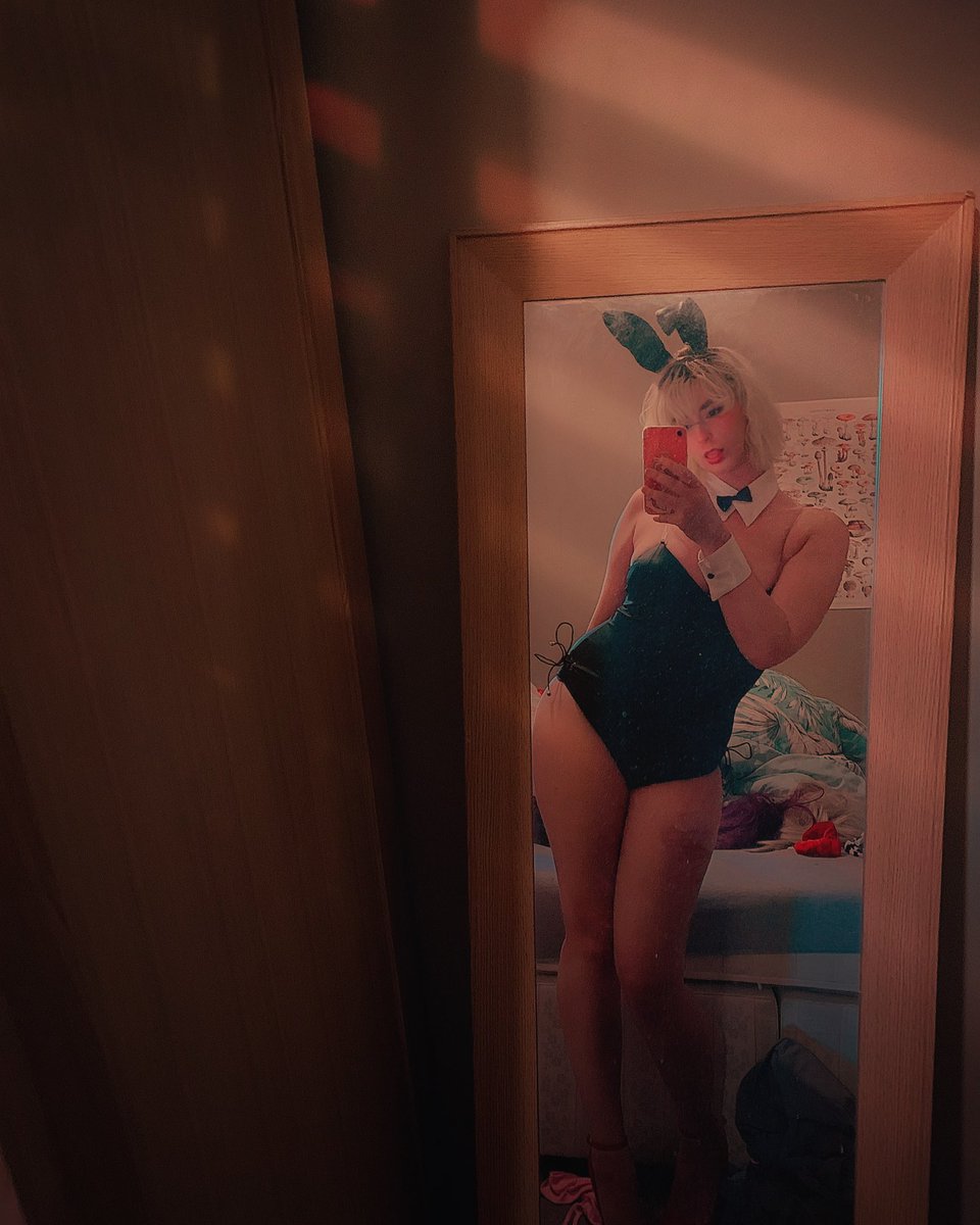 LGrey95's tweet photo. Magic Mirror on the wall, who is the fairest one of all?

Editing a shoot I did for my #OnlyFans https://t.co/kZD9MN1jMF