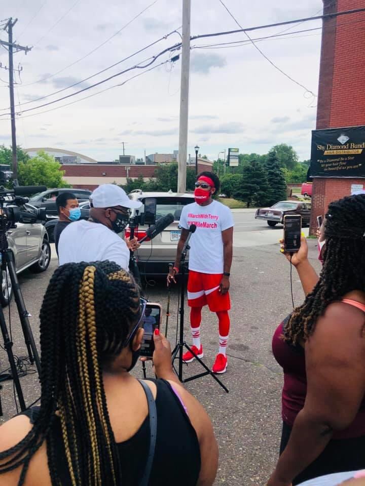 Crystal Flint Shout Out To This Young Man Who Walked From Alabama To Minneapolis In Silent Protest After The George Floyd Murder Terrywillis 1kmarch 1man2feet He Started June 2