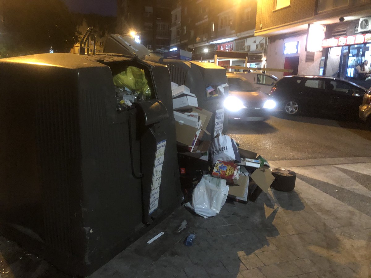 YveslaRo's tweet photo. @Lineamadrid calle esteban de arteaga https://t.co/OJRZKymeDF