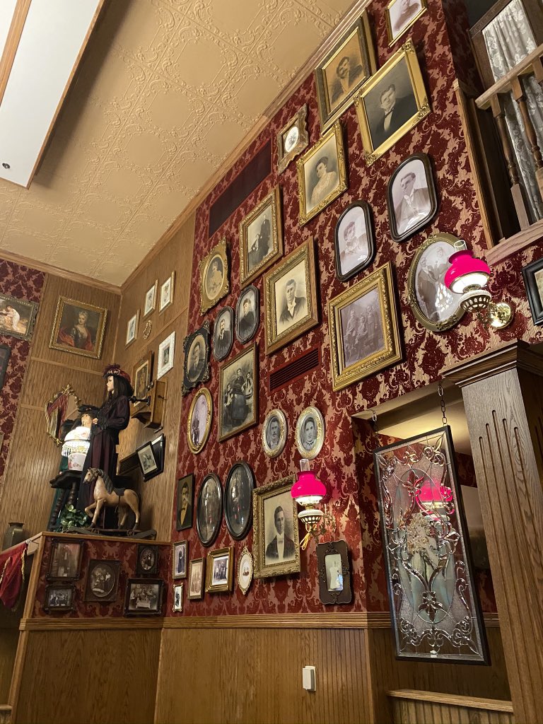 BackroadsStaff's tweet photo. Keystone Boardwalk and dinner at the Ruby House in Keystone, South Dakota.  Mark enjoyed the elk burger. Yep, you heard us right :)

#keystoneboardwalk #rubyhouse #keystonesouthdakota #famous #backroadsandburgers #burgers #southdakota #elk #elkburger #backroadsofsouthdakota https://t.co/jXDzKd4324