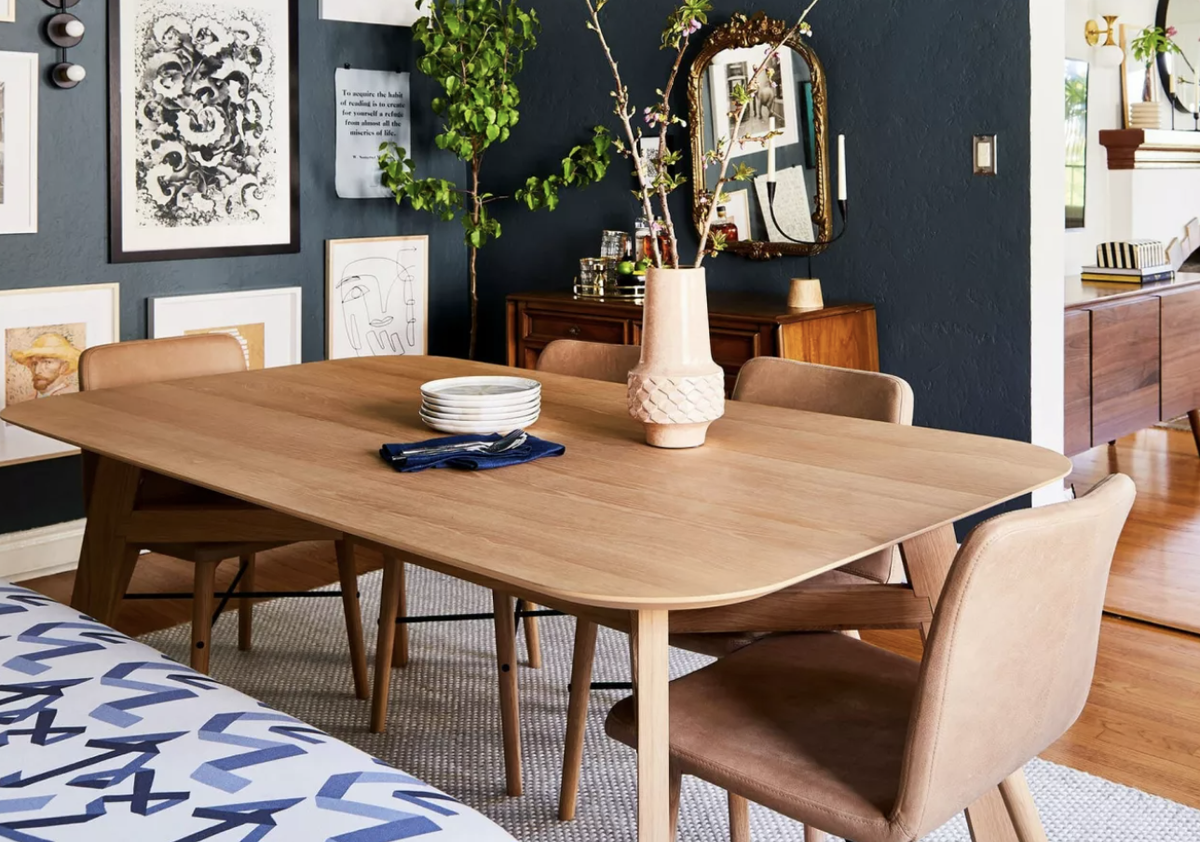 articlemodern's tweet photo. To find out more about the benefits (yes, benefits!) of a closed floor plan, and the best ways to furnish one, we spoke to New York-based interior designer, and Article Trade Program member, Lindsay Biondo of @GetDecoratedInt. Read more #OnTheBlog: https://t.co/mLf6Xl6KrL https://t.co/nwvGbclW6X