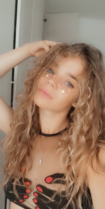 Nothing else matters 🌞🌛 Good night ❤️ https://t.co/PTd2HPzlqv<a href="/tag/mvsales"class="tags"><span>#mvsales</span></a>