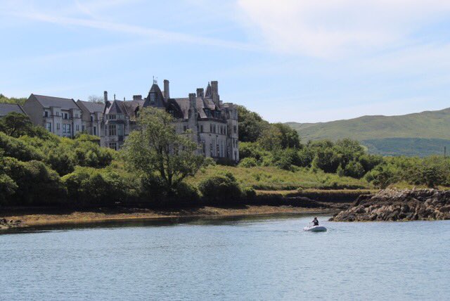 KeelinFitzG's tweet photo. #staycation2020 #Dunboy #westcork. How did this beautiful house renovated to its former glory as a 5 star hotel never open? Such a pity. What a spot! https://t.co/SM4tSdYcqi