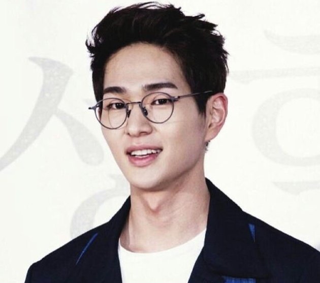 jinki best boy strikes again