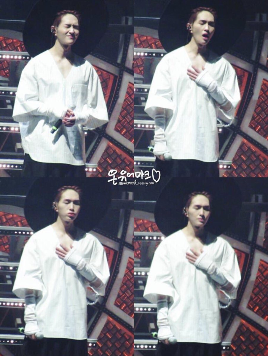 jinki best boy this is mostly forehead appreciation but I just want to kiss his forehead yfeel?