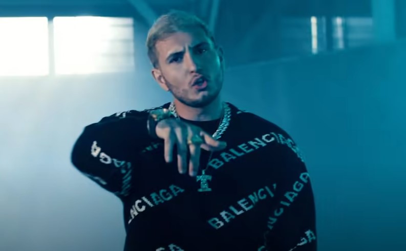 vinilo_negro's tweet photo. Artistas españoles con más streaming en España 26/06-02/07
1 @omarmontesSr 4.21 M
2 @LericaMusic 3.51
3 Don Patricio 3.41
4 @rosalia 3.38
5 @c_tangana 2.91
6 @Aitanax 2.84
7 @lolaindigomusic 2.31
8 @pabloalboran 2.10
9 @skinnyflakk 1.96
10 @el_moraddd 1.93
https://t.co/CtRVJza9St https://t.co/jBuPUefMgx