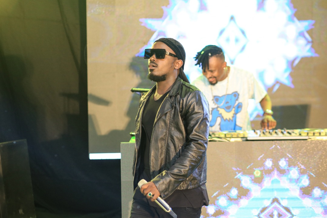 ntvuganda's tweet photo. Laba munakampala ku #NTVDanceParty

@YkeeBenda, the boy so tender

📸: @Photos_By_Drama https://t.co/rI6Xkc12dq