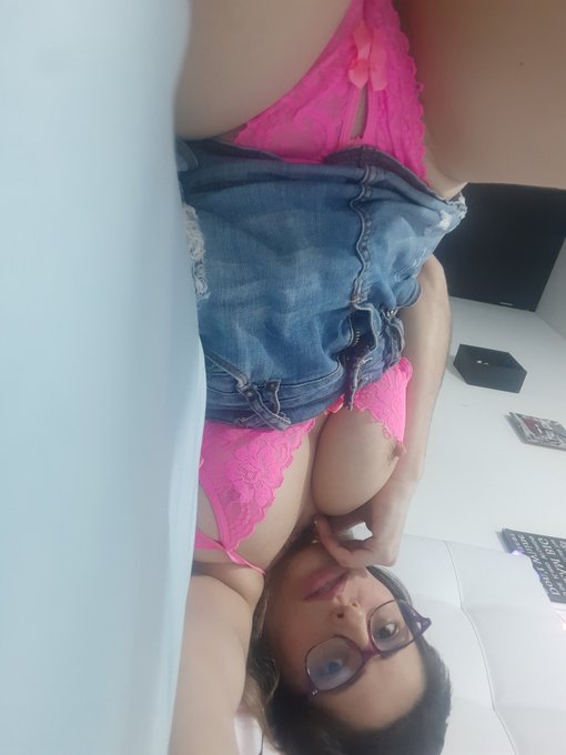 Hello guys missed you 🥰🥰🥰🦋 Online on 10 minutes @chaturbate/salomemontana https://t.co/KcWAqQRoJh https://t<a href="/tag/cam4"class="tags"><span>#cam4</span></a>