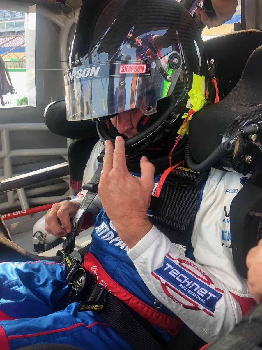RoperRacingTeam's tweet photo. Go time @KySpeedway @CoryRoper04 #carquestautoparts https://t.co/IcL3ICDqB2