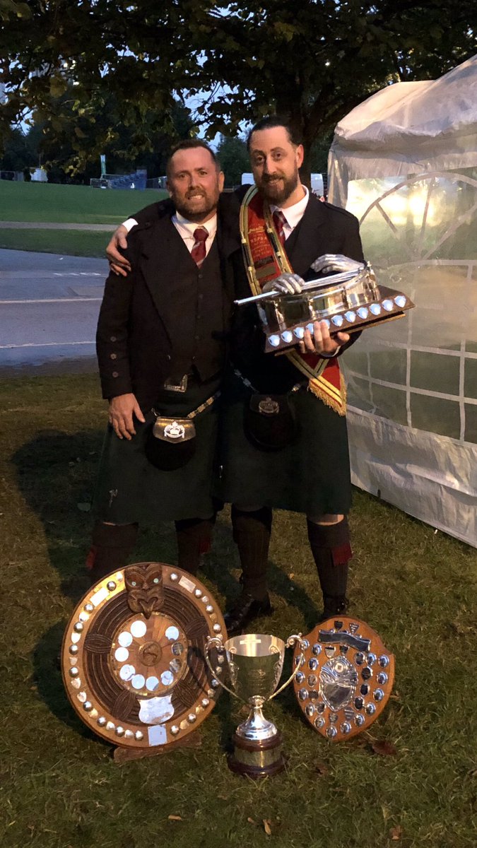 IrishDrummers's tweet photo. Delighted to feature Rob Barrett, World Champion Drummer, Educator & Top Barber https://t.co/s5JmLVaxCy #IrishDrummers #PipeDrummer #Drummer https://t.co/6A1VUCrvLA