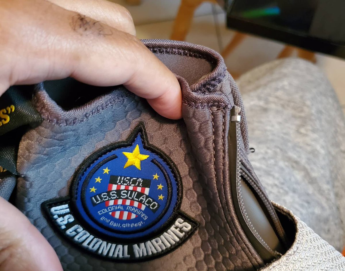 cleric7's tweet photo. Bug Stompers from Reebok, an homage to the shoes worn by Pvt. Hudson (Bill Paxton) in Aliens #BugStompers #AlienStompers #ReebokAlien https://t.co/HtFSB2puzI