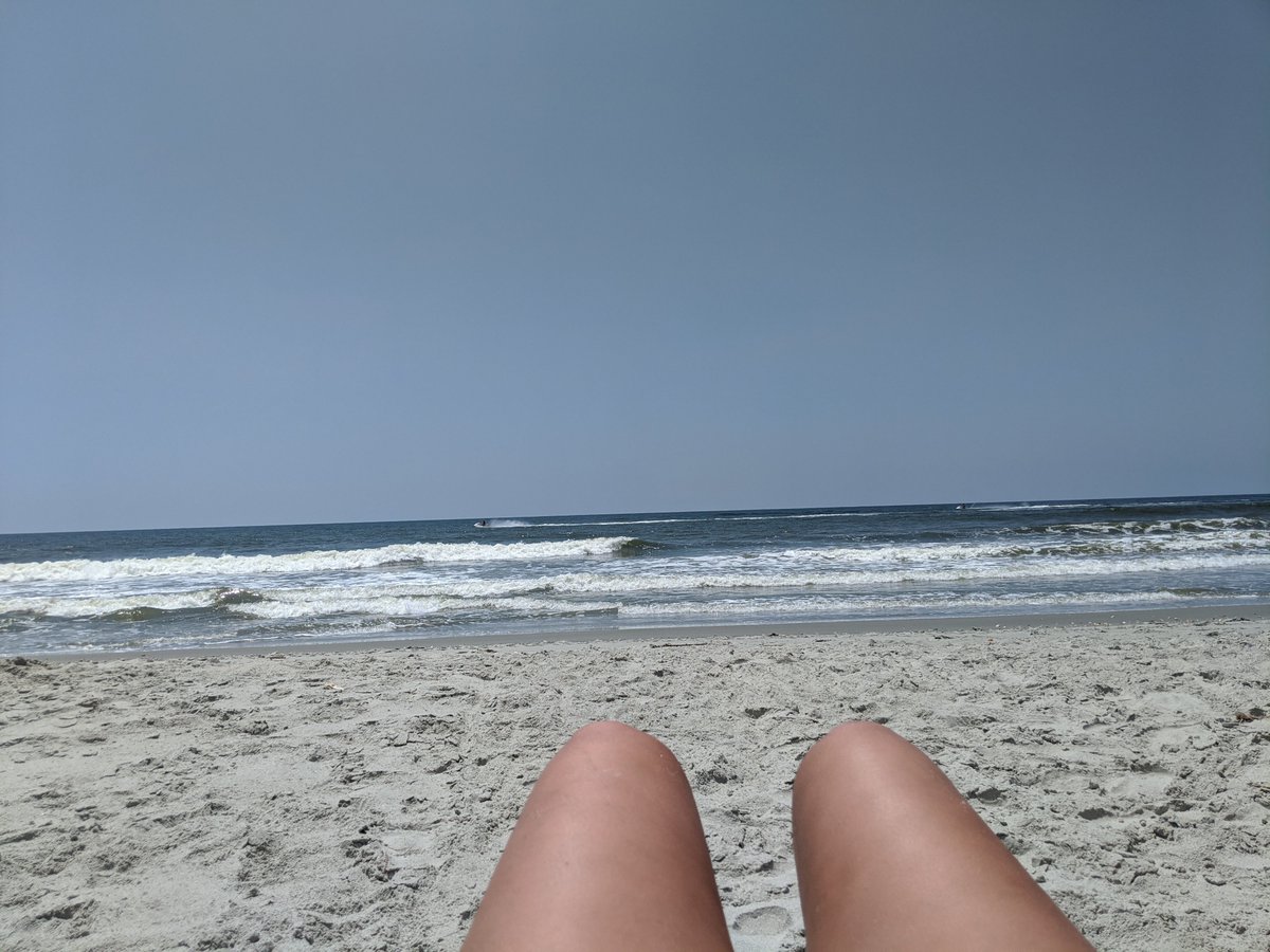 RealWorldJamie's tweet photo. 9 minutes of meditation at Morgan's favorite place. #9for9 #bumknee https://t.co/O9NHEkOLVe