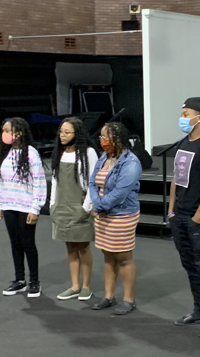 RaulCollins16's tweet image. Shoutout to @Hope4Houston and LT Evans @FBCConstable3 for allowing us to demonstrate #RelationalPolicing @houstonpolice demonstrating what to do on a traffic stop and having tough /real conversations about the state of things. They liked the way our mock traffic stop went.