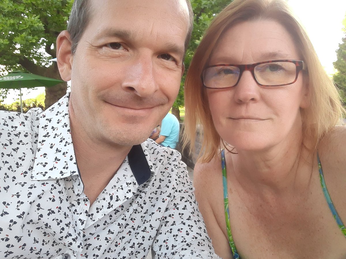 FDetrich's tweet photo. Out to dinner. I hear live music! I got so excited when the live music started! Even if it's bad live music. #phillyphish https://t.co/uLOFHnPQhe