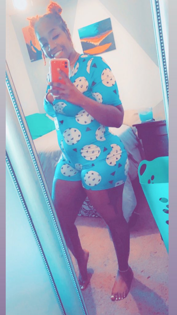 2pretty2pause's tweet photo. Cookie Monster 🍪💙 https://t.co/XodBhEOPcX