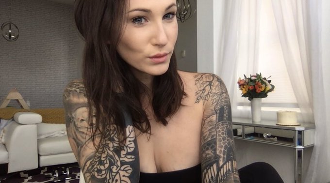 Happy birthday to me 🥰 I&rsquo;m 32 today and feeling almost my best ever and getting older feels the opposite