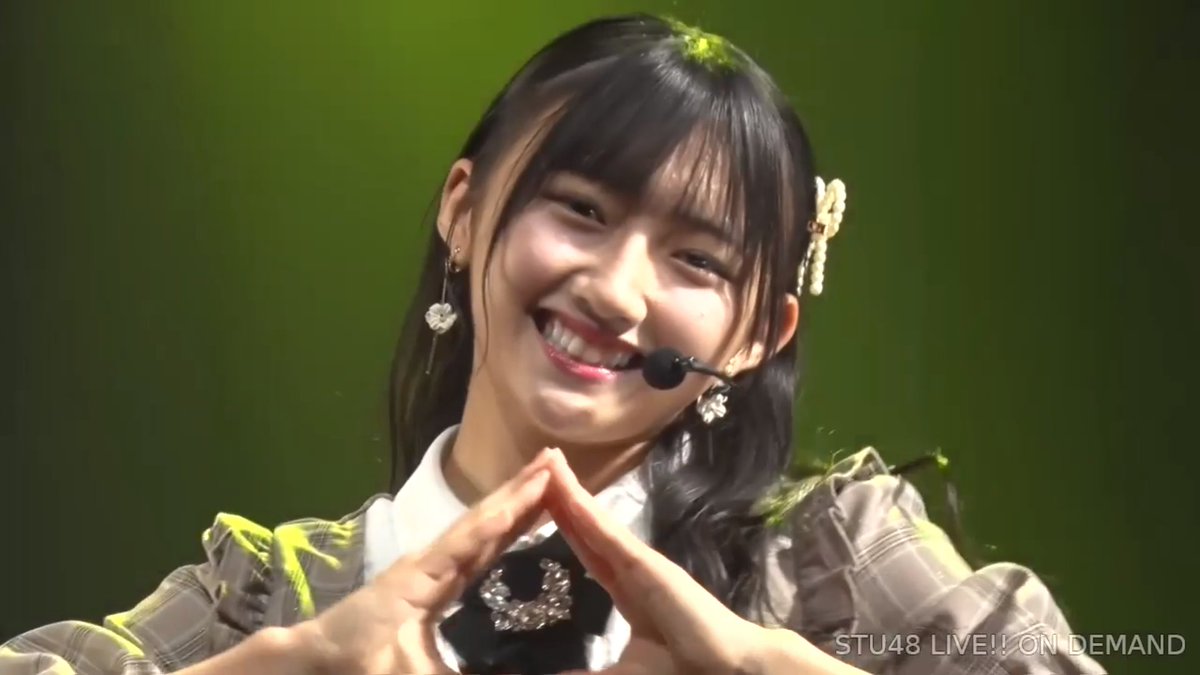 (1) SDN48 - Awajishima no TamanegiOf course, her first song is about onions 