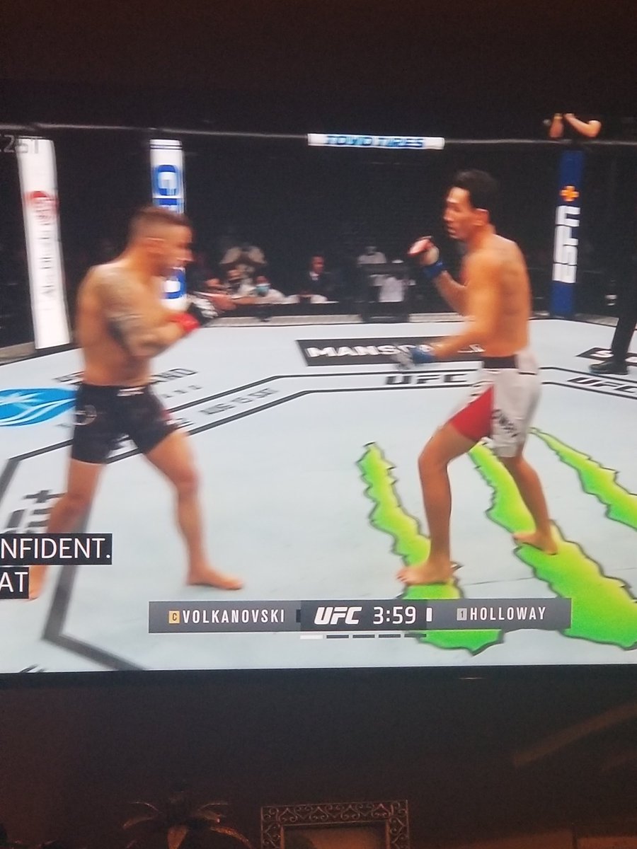 Ok, so Max won. Judges have jetlag....clearly. wake up, fucks. Hawaii Boy Max took that.