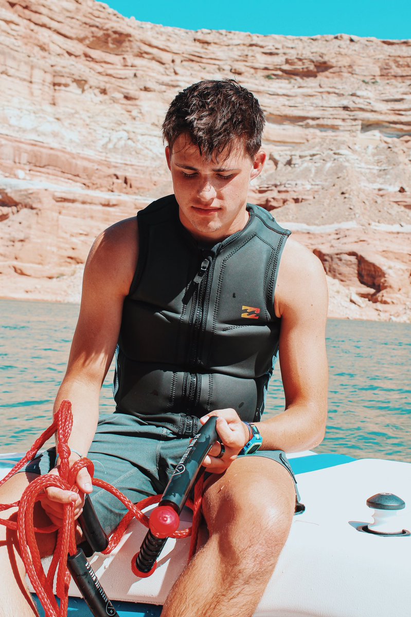 nxlan4's tweet photo. Lake Powell 2020 https://t.co/Lbkdukp1XA