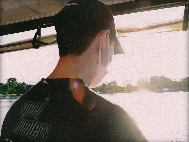 his back view is  #GOT7    @GOT7Official