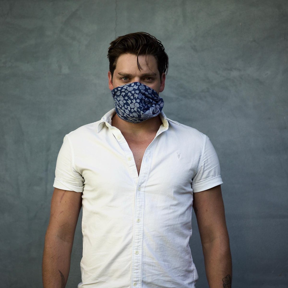 BasicShadowStuf's tweet photo. “When Thomas Kretschmann asks you to be in a series of photos to Encourage people to #wearthegoddamnmask the answer was obvious. It’s so important, it looks after everyone around you. Please keep yourself and others safe.”
Via Dominic Sherwood’s IG
⛓ https://t.co/aLbuzD2q4k https://t.co/l404fmeej0