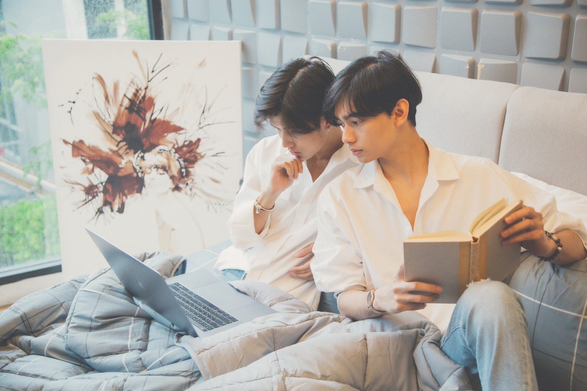 kaownah9's tweet photo. วันอาทิตย์กับ @lotusbedding แบบนี้ ไม่อยากลุกจากเตียงเลยค้าบ
#dressmybedxlotusbedding
#lotusbedding #melbournecollection #goodmorningfrommelbourne https://t.co/xLbHvBRYjC
