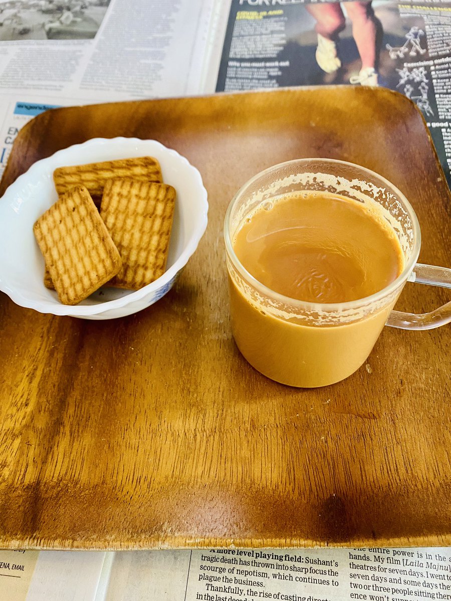 sudhirchaudhary's tweet image. चाय + बिस्कुट + अख़बार = रविवार