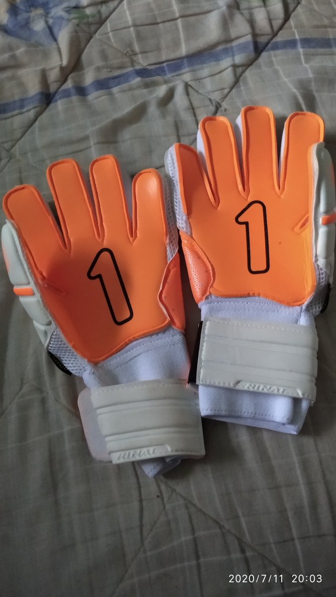 Adrian57448736's tweet photo. @UnoKeeper muchas gracias por los guantes, llegaron en exelente estado, no cabe duda que son una tienda confiable y 100% responsable https://t.co/axphPZ4lxj