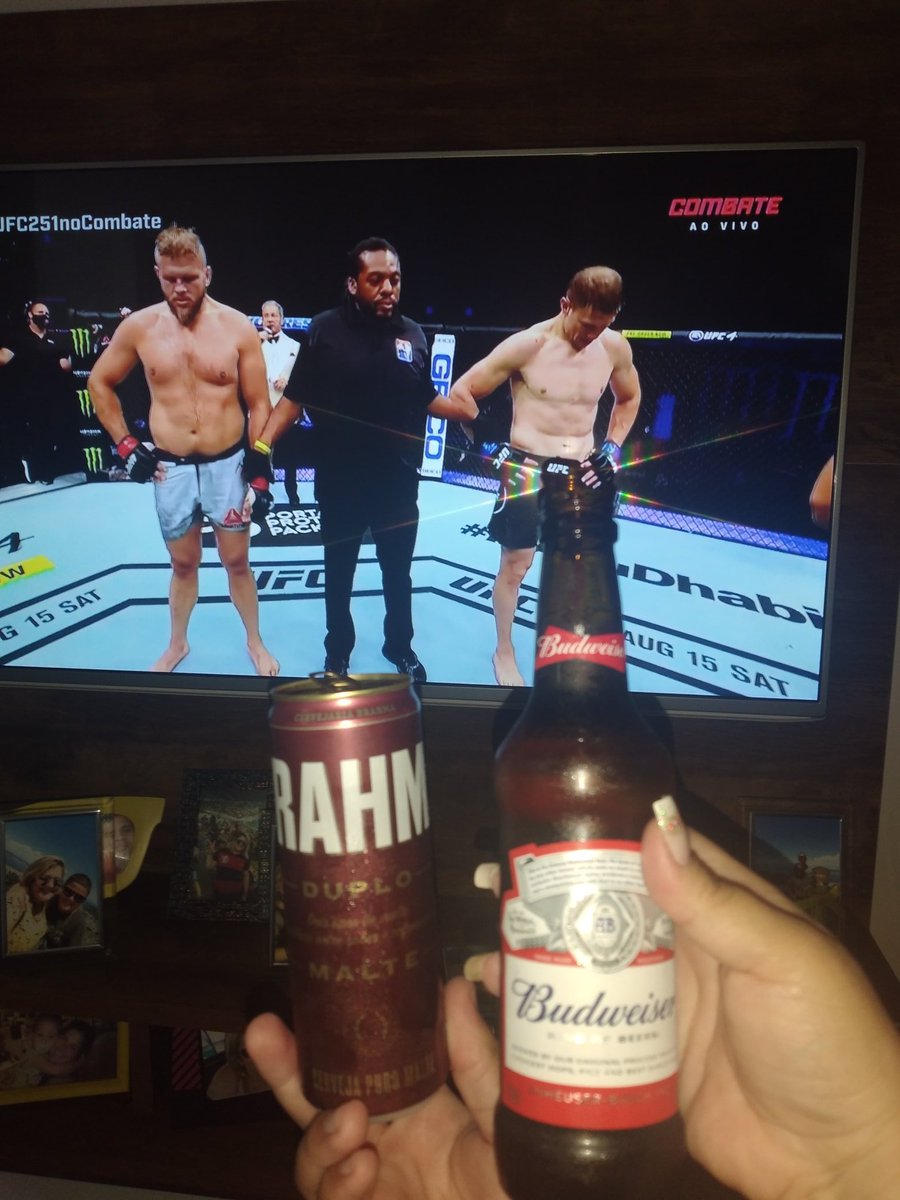 paulaururahy's tweet photo. @canalCombate
#Vcnocombate https://t.co/cw8phNV7jH