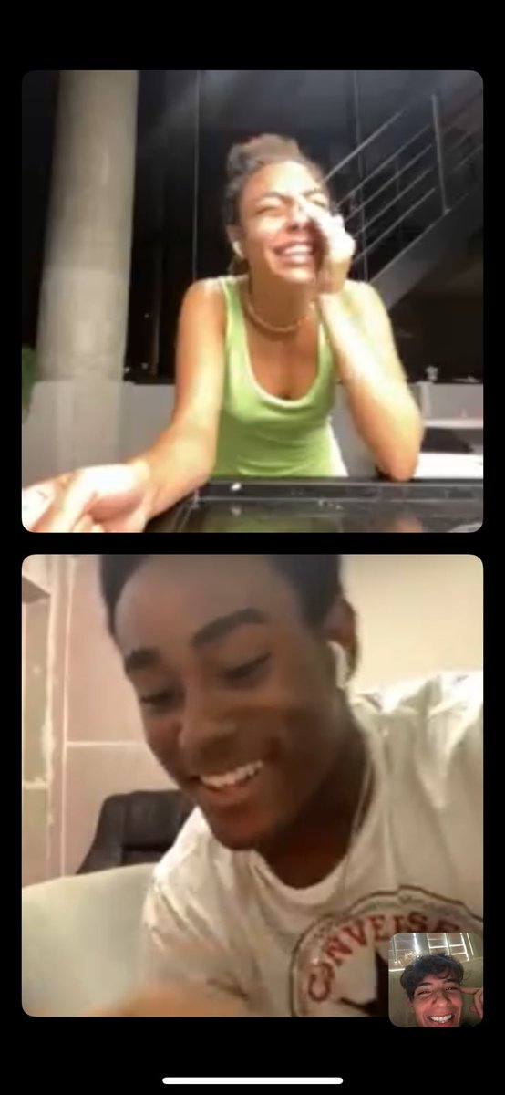 anygabrielly's tweet image. That overseas loveeeee 🤍✨