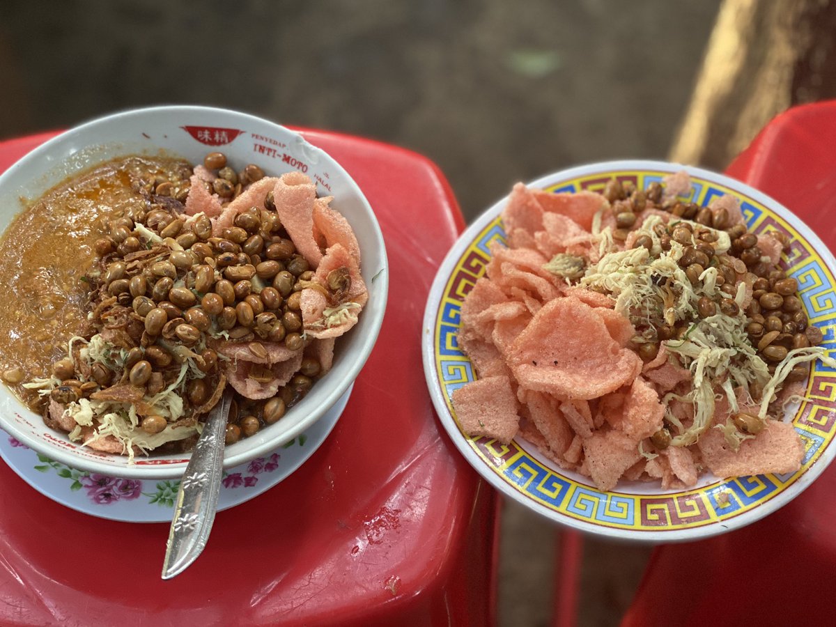 abdelachrian's tweet photo. Kau dan aku bagai bubur palapa dan toppingnya. Paling enak sedunia yg fana. No Debat.🙏 https://t.co/GCvk1egOzi